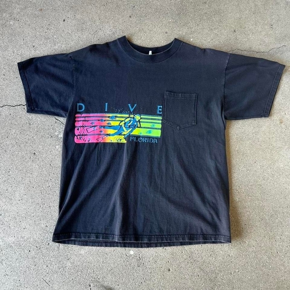 Vintage 90s Florida dive vibrant surfer style wraparound graphic pocket tshirt
